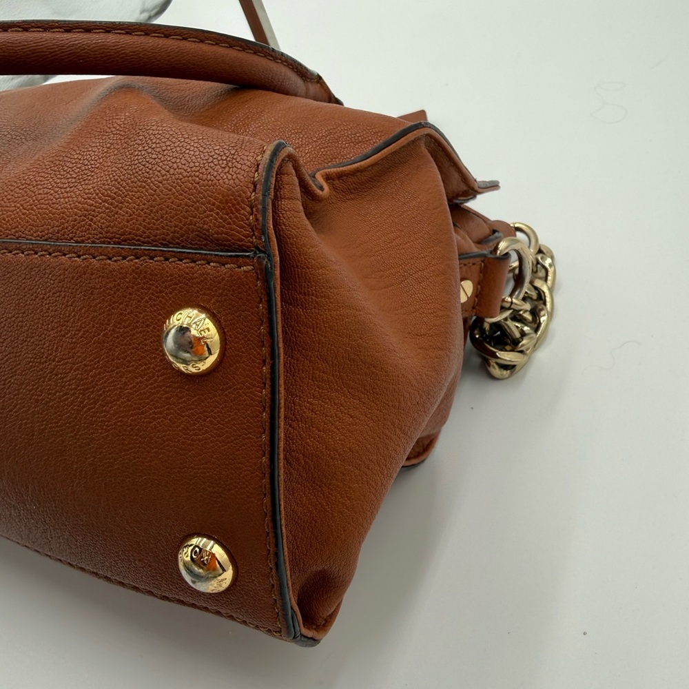 Michael Kors Cognac Leather Shoulder Bag with Gold Hardware - Picture 8 of 16